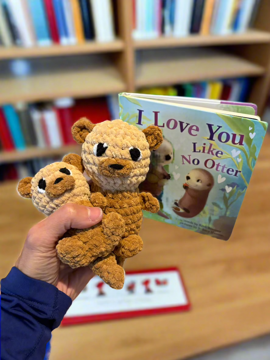 Crochet I Love You like No Otter gift set